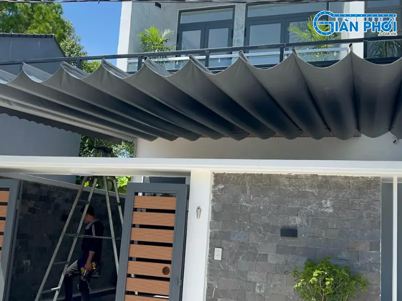 lựa chọn mái che sân trước nhà phù hợp