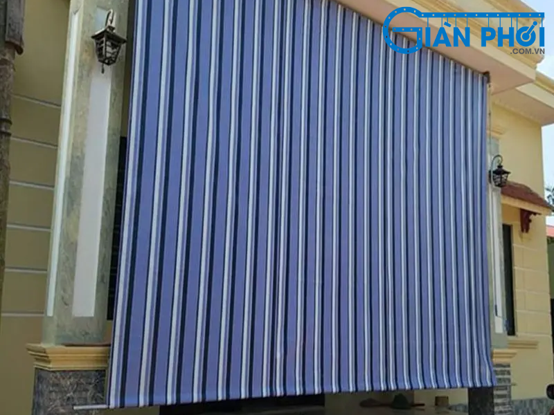 Bạt cuốn/thả tự cuốn
