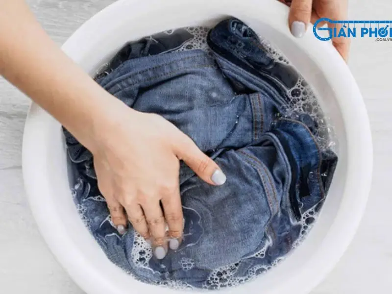Các cách giặt từng loại jean