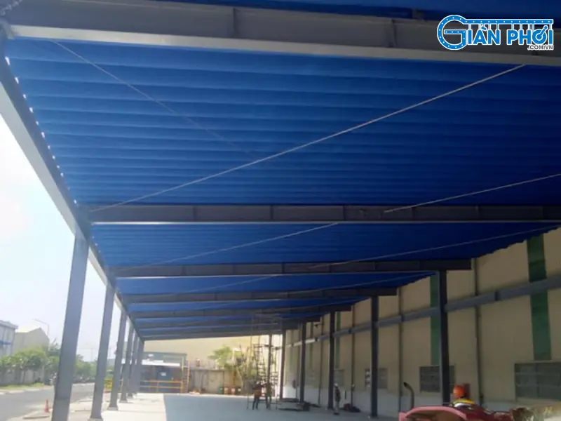 lắp bạt che nhà xưởng