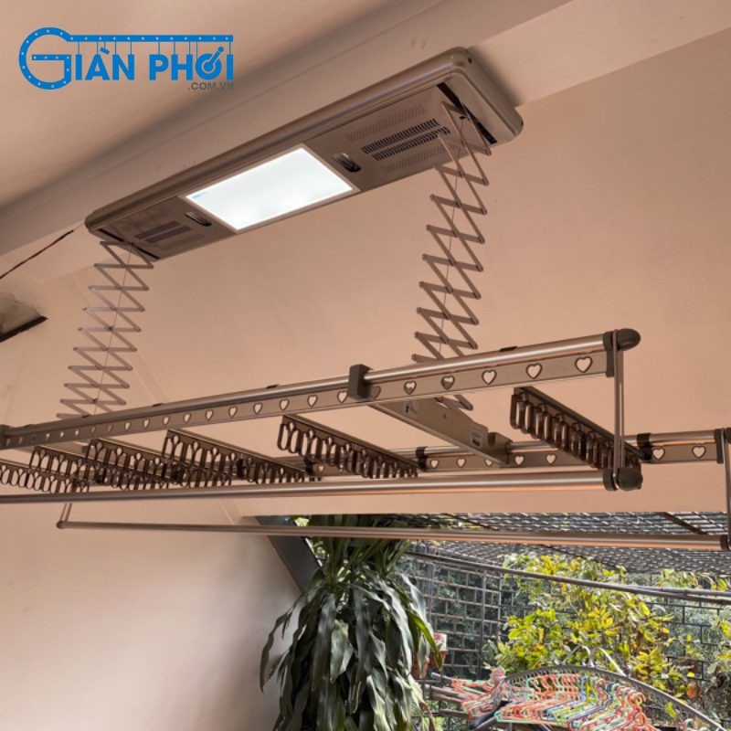 Giàn Phơi Inox Treo Trần Chung Cư: Lựa Chọn Thông Minh