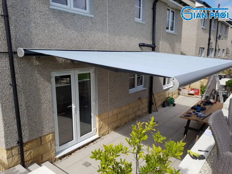 làm mái hiên di động
