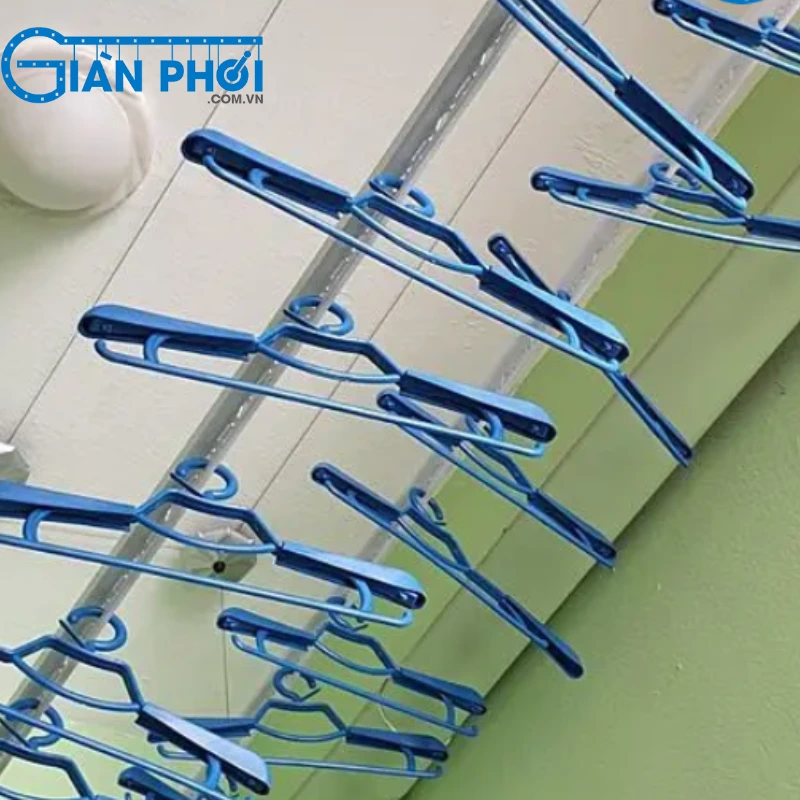 Mẹo sử dụng giàn phơi inox treo trần bền lâu, tránh bị lệch