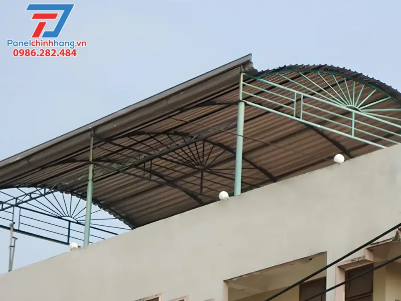 báo giá làm mái che sân thượng