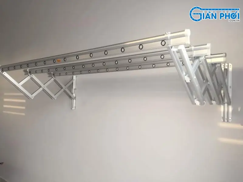 sửa bản lề giàn phơi gắn tường xếp gọn