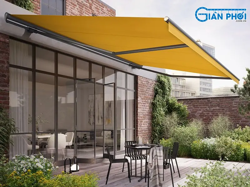 mái che biệt thự màu vàng