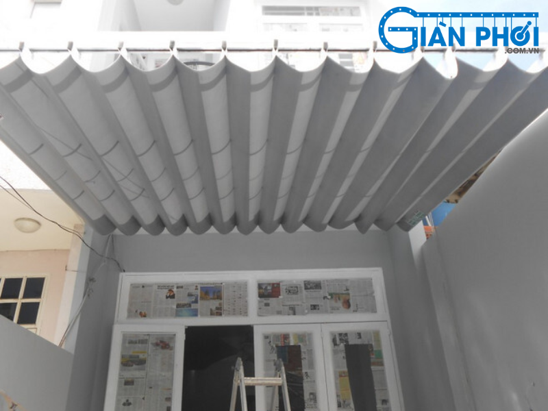 Bạt xếp lượn sóng