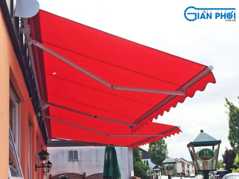 mái hiên nhà mái thái màu đỏ