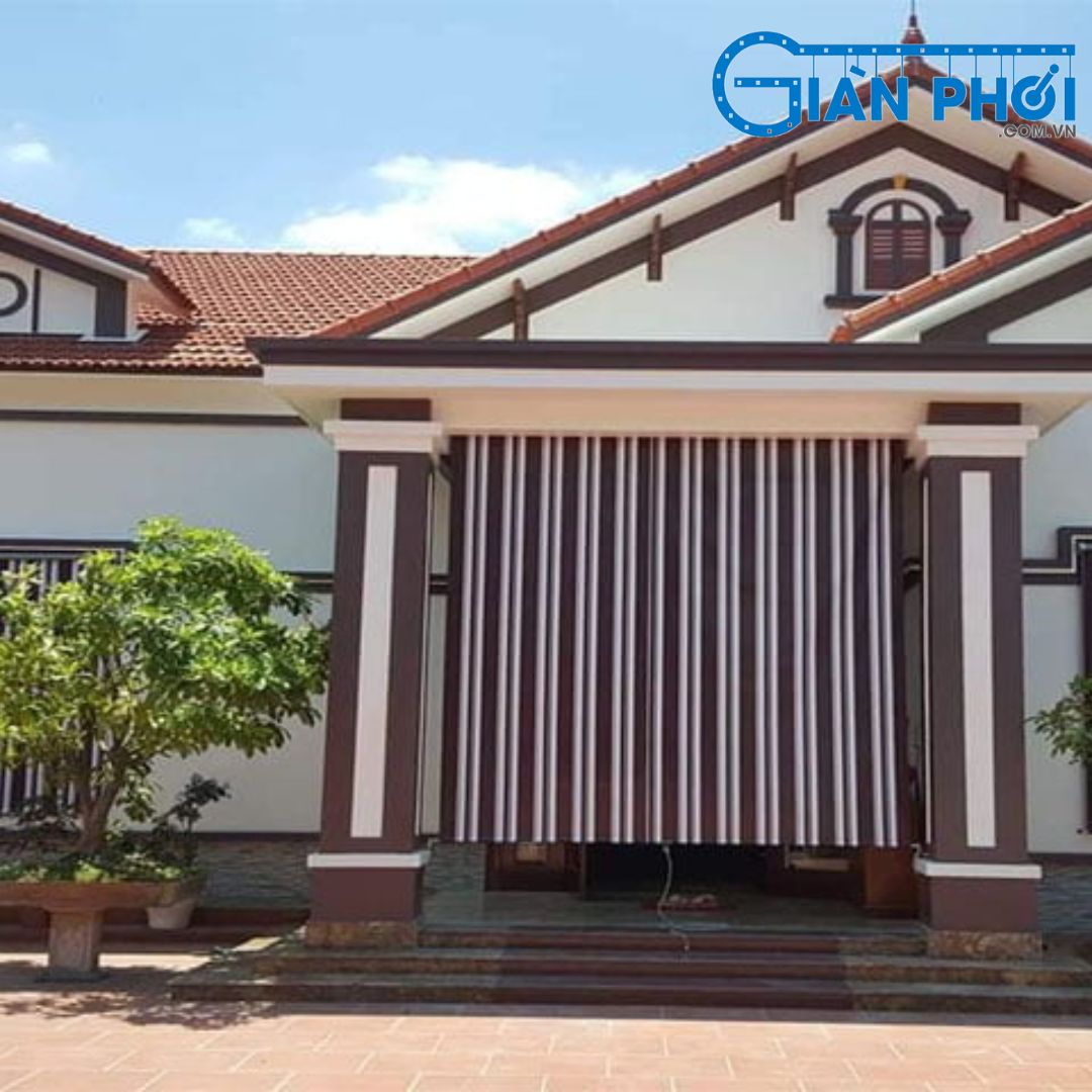 Bạt Che Cửa Gỗ