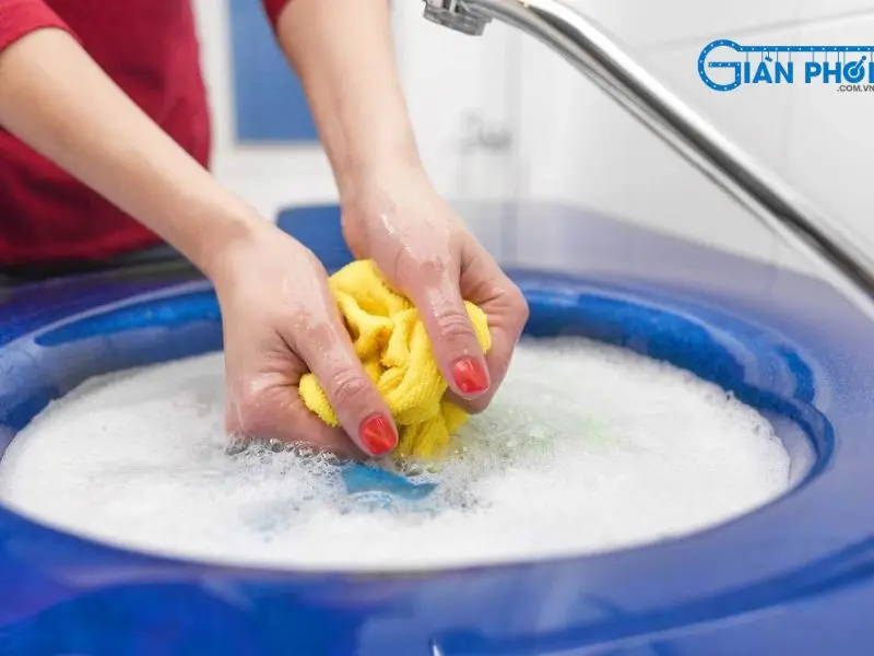 Các phương pháp giặt đồ nhung đúng cách