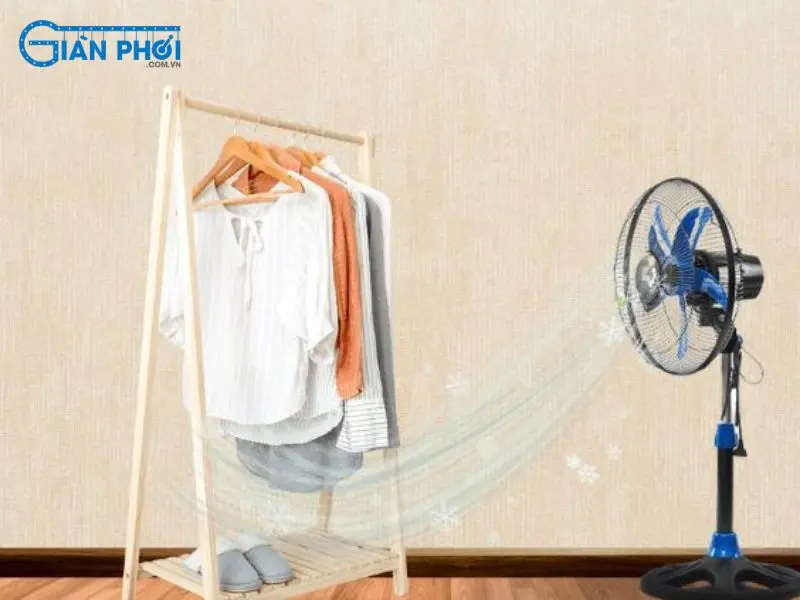 Cách phơi đồ khi trời mưa