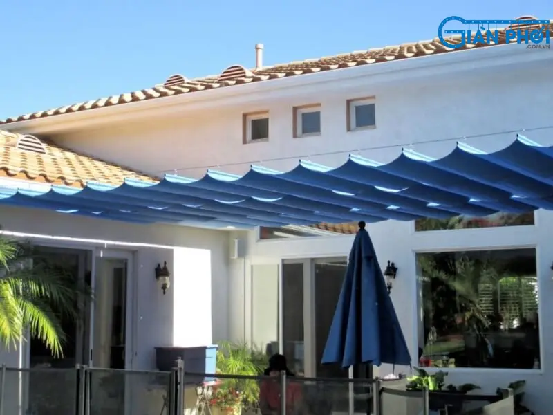 giá vải bạt che nắng mưa