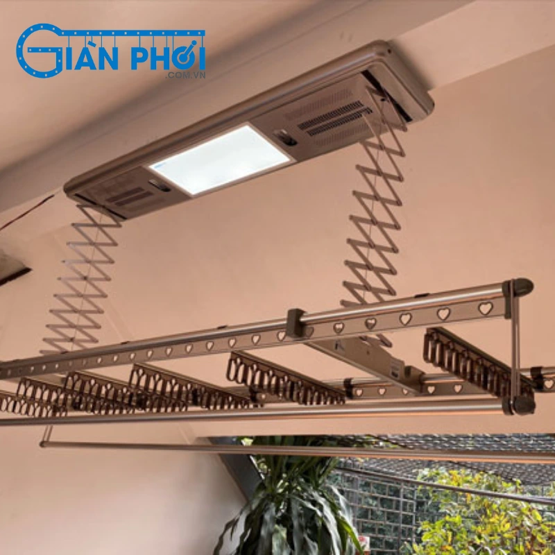 Giàn phơi thông minh inox treo trần giúp tối ưu hoá không gian