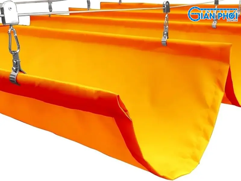 mái che nhà xe màu vàng