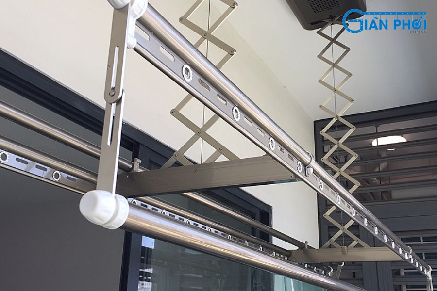 Sửa Giàn Phơi Nhật Bản: Kiểm Tra Và Xử Lý Nhanh Trong Ngày
