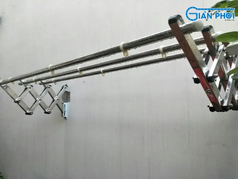 thay ốc vít giàn phơi xếp ngang