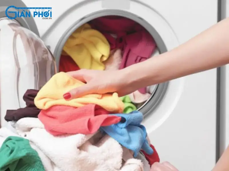 Cách phơi đồ khi trời mưa