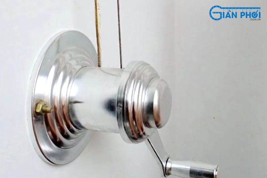 Chuyên Thay Tay Quay Giàn Phơi Thông Minh, Độ Bền Đến 10 Năm