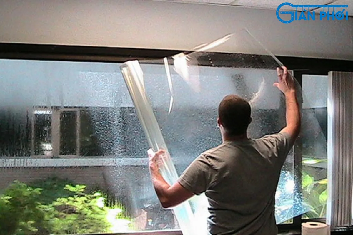 Cách làm mát nhà mùa hè bằng phim cách nhiệt cho cửa sổ